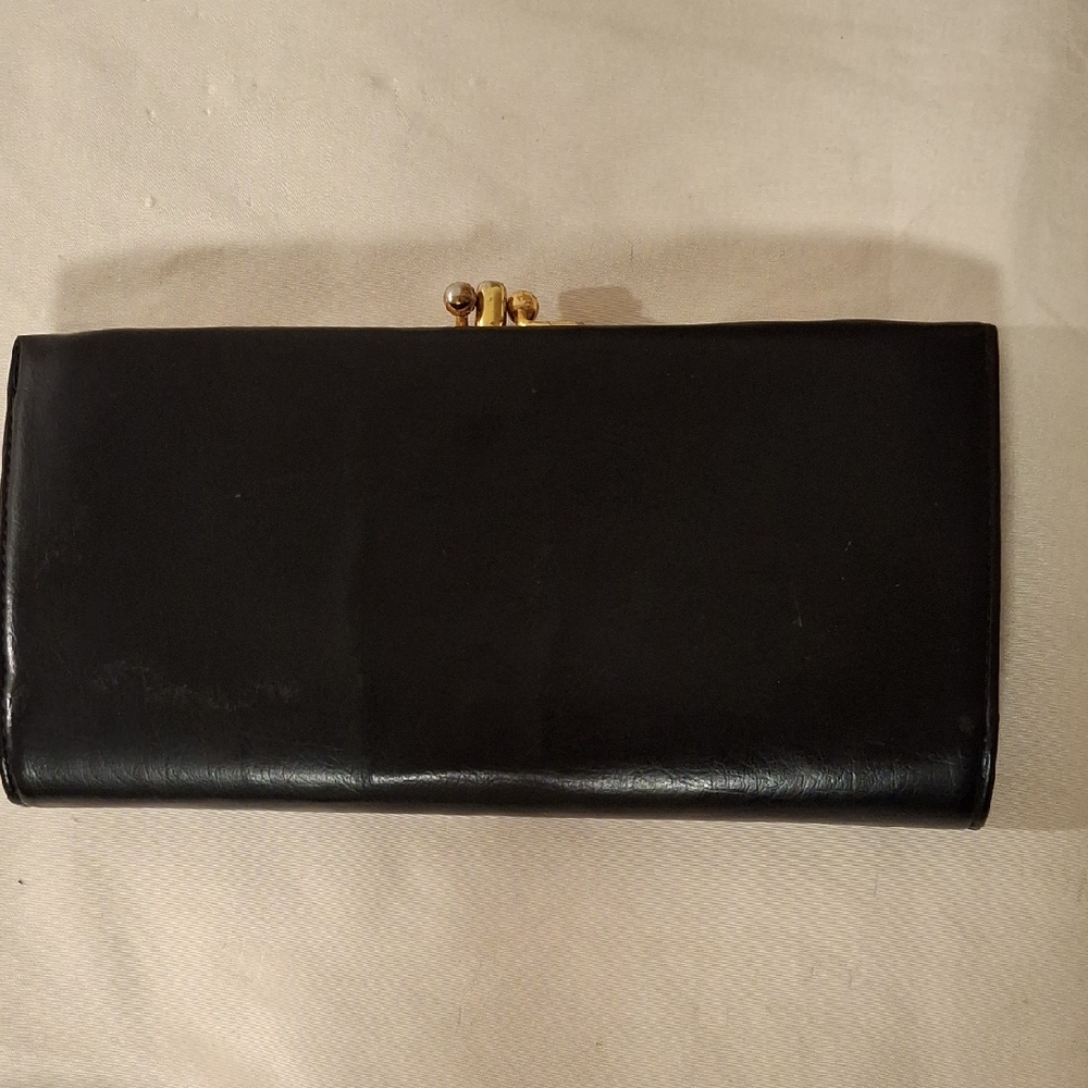 Baronet 1960's Kisslock Cherry Elegant Black Women's Clutch